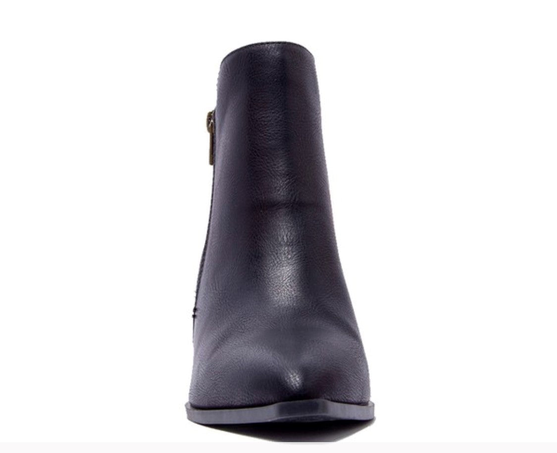 TORI BOOTIE | BLACK