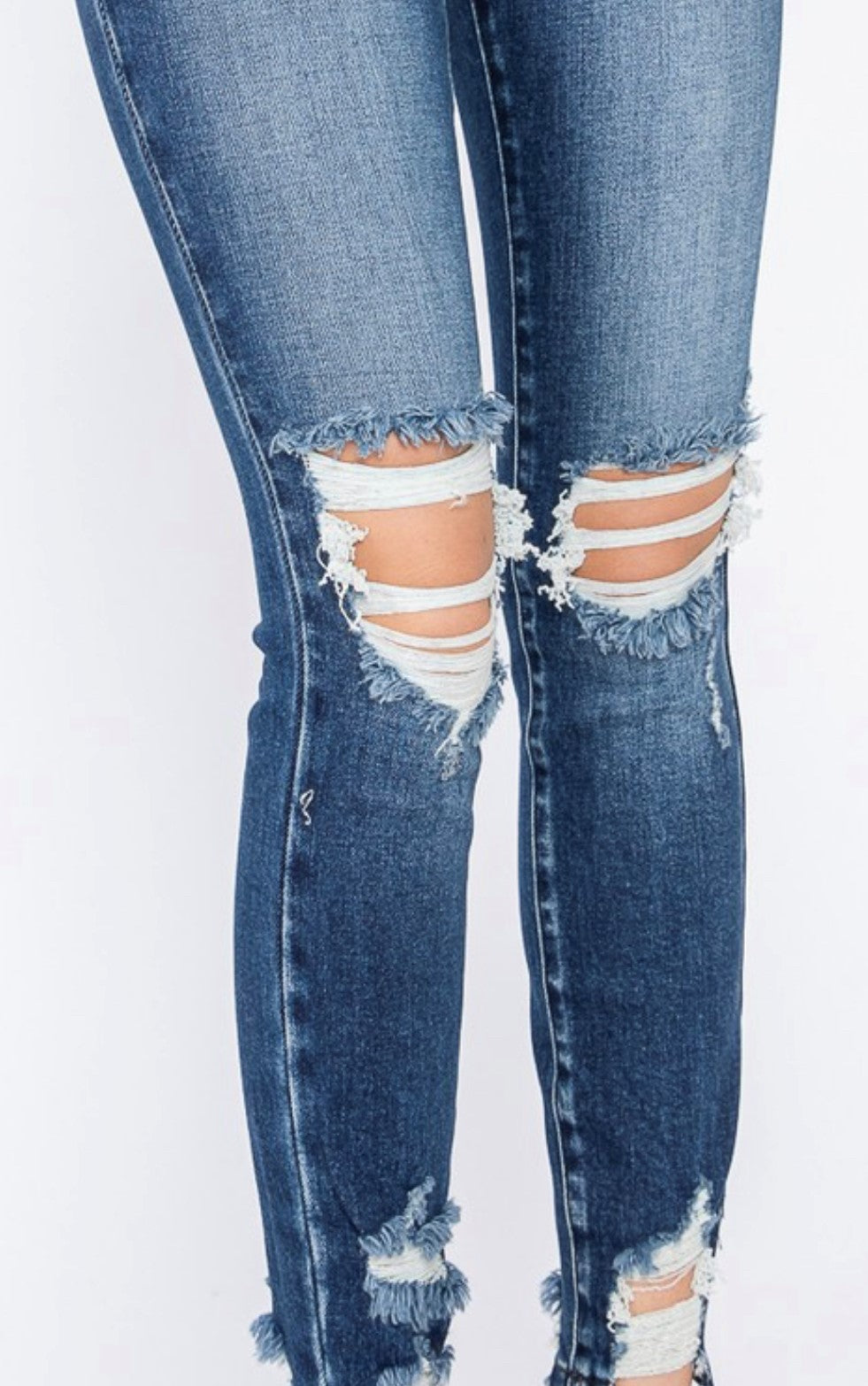 CLEO SKINNY JEANS (SIZE UP ONE SIZE)