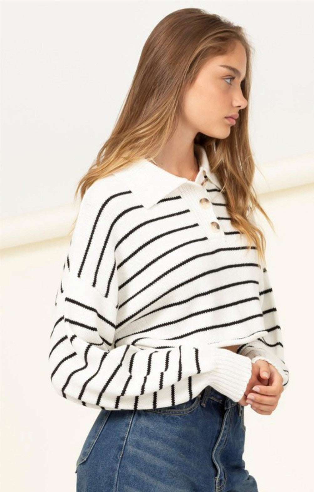 COLLEGIATE SWEATER TOP | BLACK & WHITE