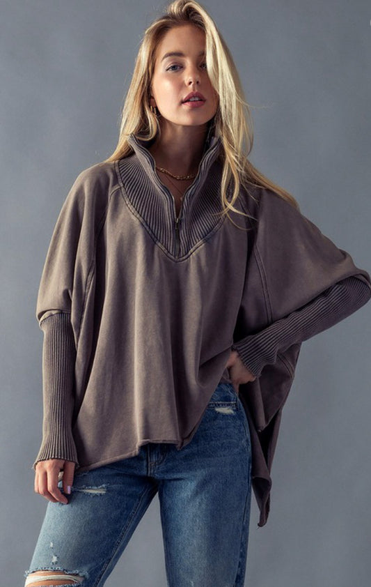 LIVIN' FREE DOLMAN SLEEVE TOP | CHARCOAL