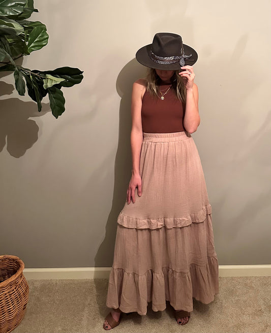 PICTURE PERFECT MAXI SKIRT | TAUPE