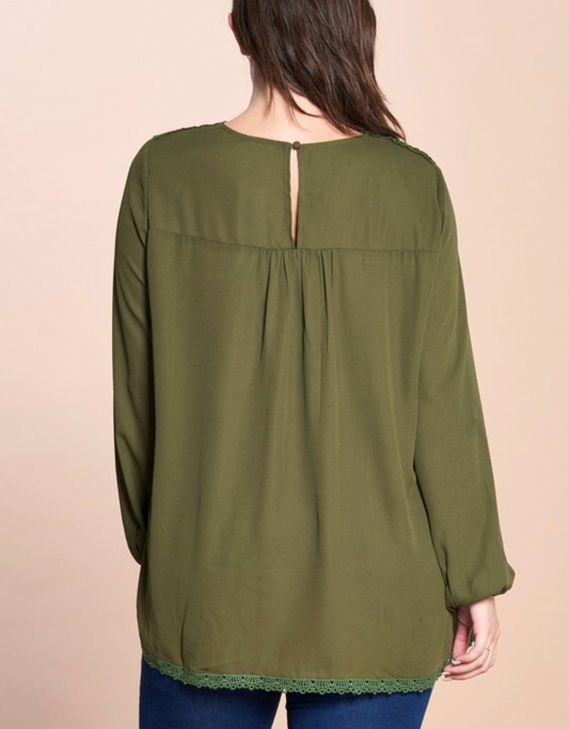 DARLA CROCHET BLOUSE| OLIVE | +PLUS