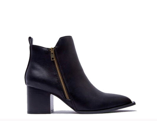 TORI BOOTIE | BLACK